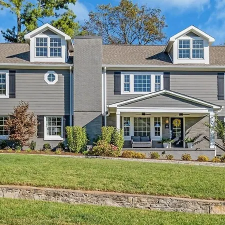 Holiday House In Franklin